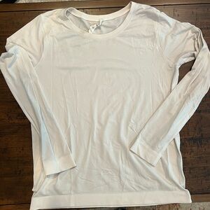 Lululemon White Swiftly Tech Crew Long Sleeve Shirt in size 8
